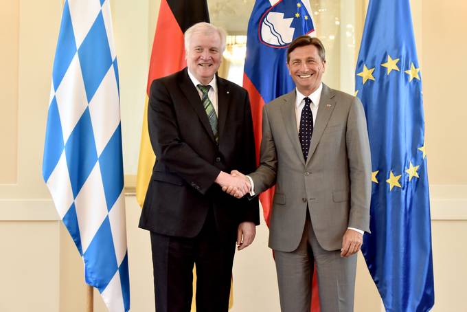 President of the Republic of Slovenia, Borut Pahor, shakes hands with Minister-President of the Free State of Bavaria Horst Seehofer